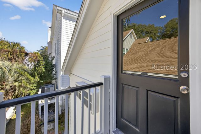 112 Bryan Dr, Beaufort, SC 29902