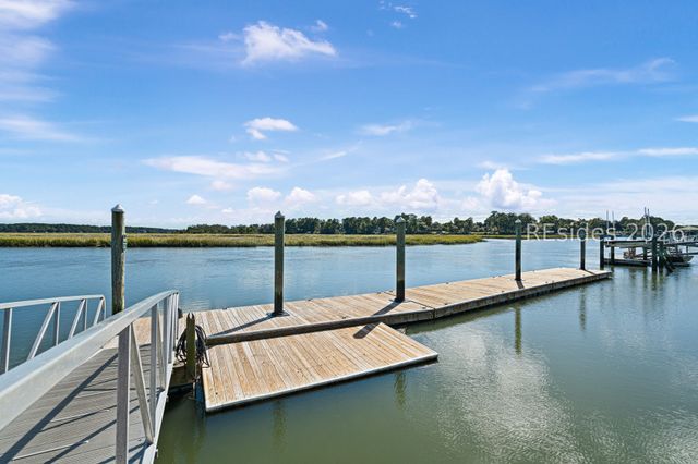 112 Bryan Dr, Beaufort, SC 29902