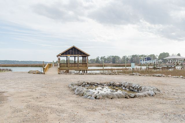 112 Bryan Dr, Beaufort, SC 29902