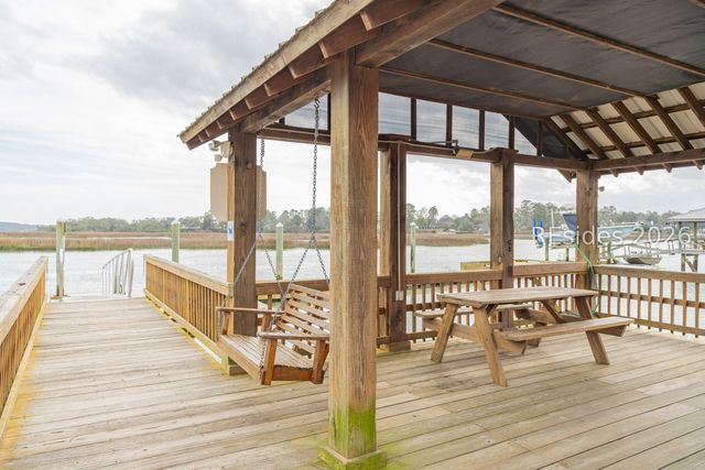 112 Bryan Dr, Beaufort, SC 29902