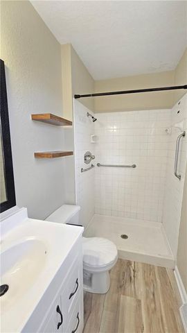 16901 E 3rd Street, Independence, MO 64056