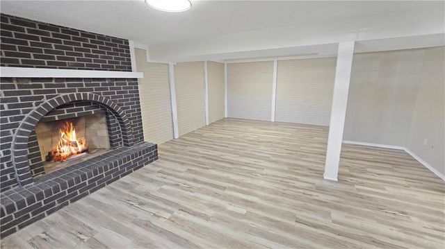 16901 E 3rd Street, Independence, MO 64056