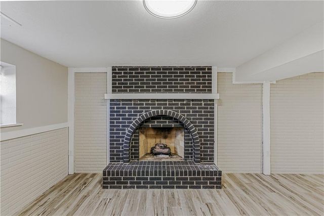 16901 E 3rd Street, Independence, MO 64056