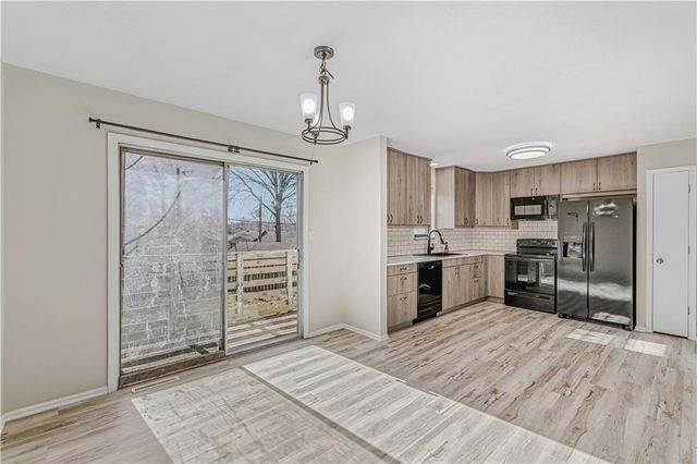 16901 E 3rd Street, Independence, MO 64056