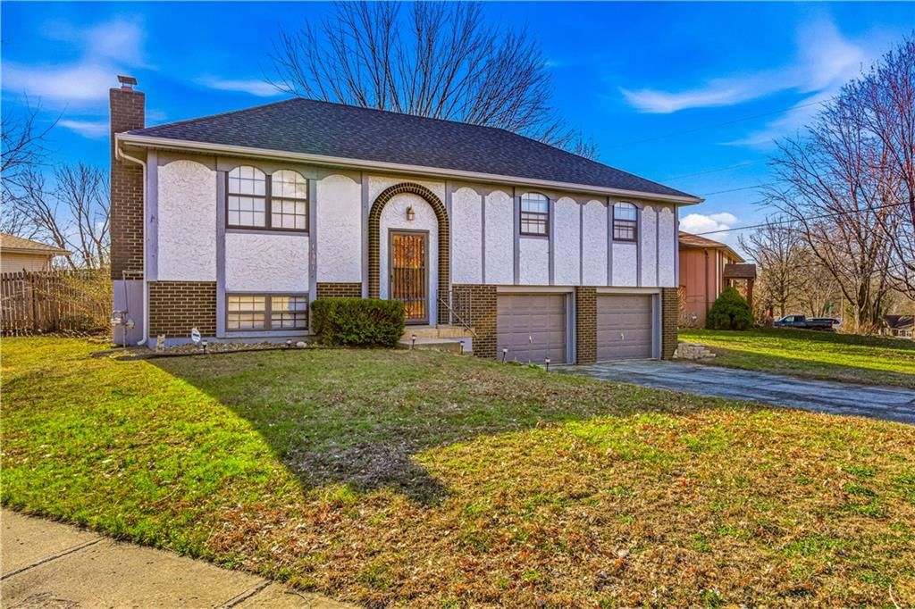 16901 E 3rd Street, Independence, MO 64056