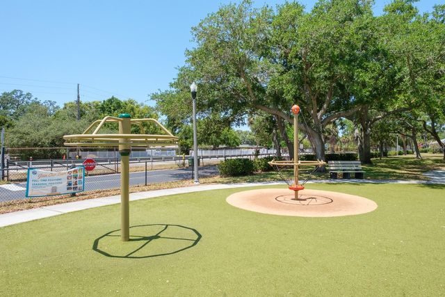 11662 75TH AVENUE, Seminole, FL 33772