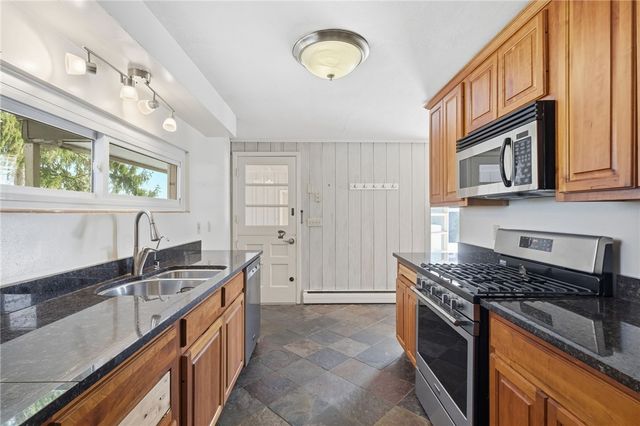 6023 Linwood Dr, Richland, PA 16059