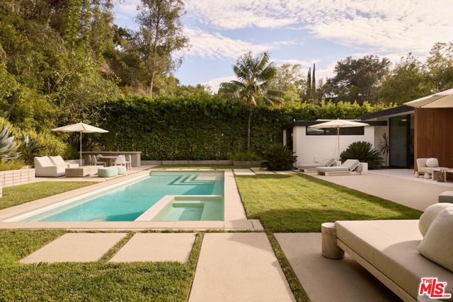 570 Evelyn Place, Beverly Hills, CA 90210