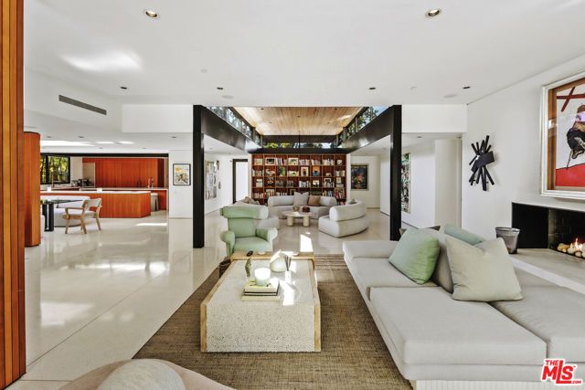 570 Evelyn Place, Beverly Hills, CA 90210