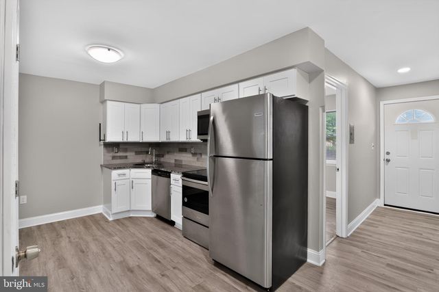 1807 SILVER CT, Hamilton, NJ 08690