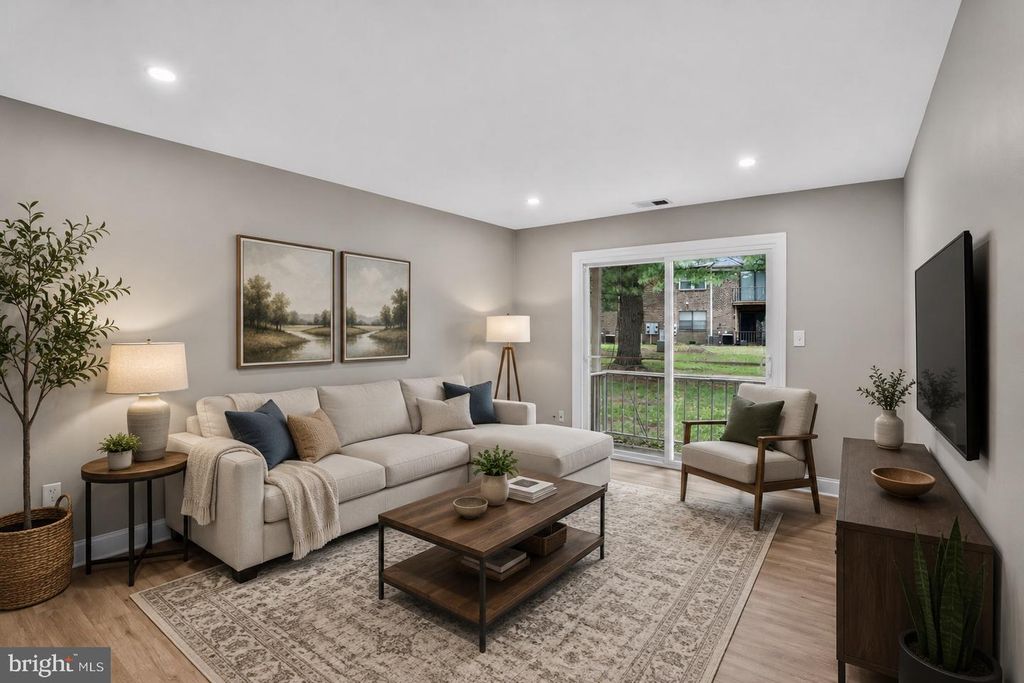 1807 SILVER CT, Hamilton, NJ 08690