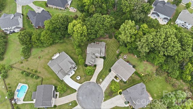 8330 Bourgess Court, Fort Mill, SC 29707
