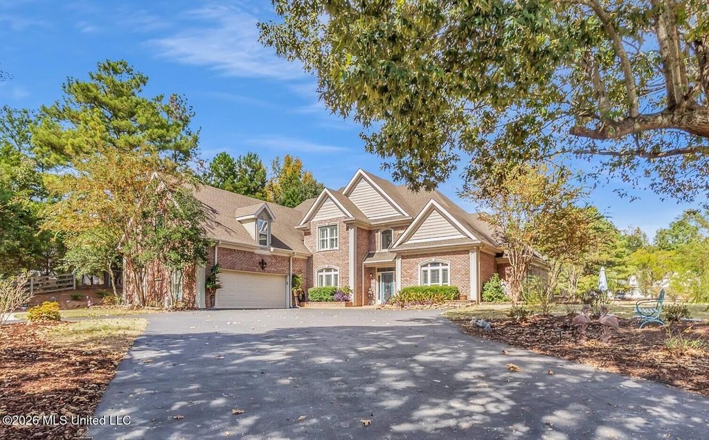 12520 Whispering Pines Drive, Olive Branch, MS 38654 — exterior