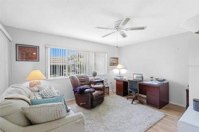 2327 WATERBLUFF PLACE V315, Sarasota, FL 34231
