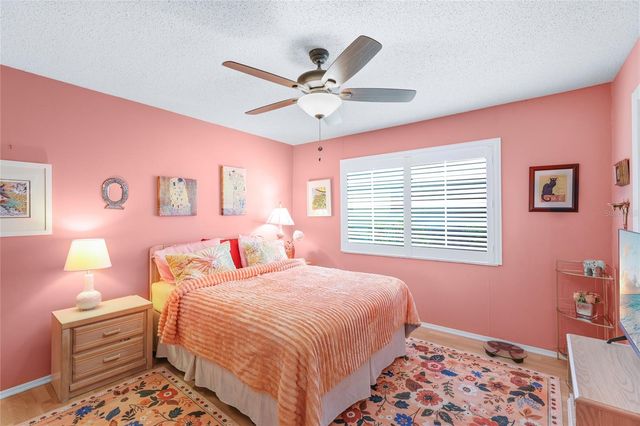 2327 WATERBLUFF PLACE V315, Sarasota, FL 34231