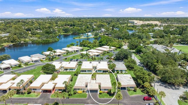 2327 WATERBLUFF PLACE V315, Sarasota, FL 34231