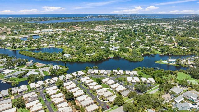 2327 WATERBLUFF PLACE V315, Sarasota, FL 34231