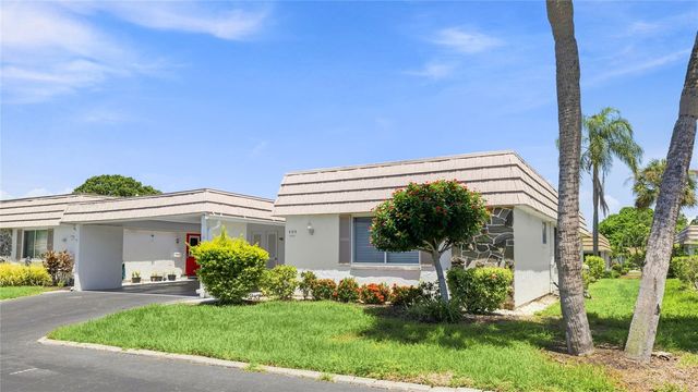 2327 WATERBLUFF PLACE V315, Sarasota, FL 34231