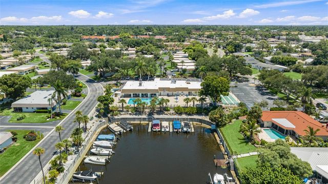 2327 WATERBLUFF PLACE V315, Sarasota, FL 34231