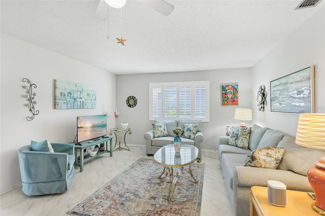 2327 WATERBLUFF PLACE V315, Sarasota, FL 34231