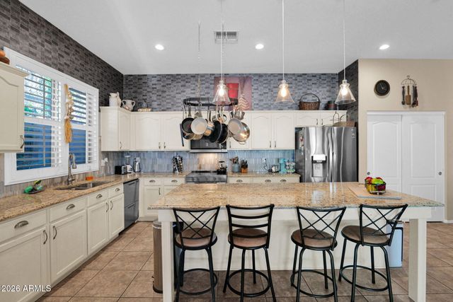 3102 W EAGLE CLAW Drive, Phoenix, AZ 85086