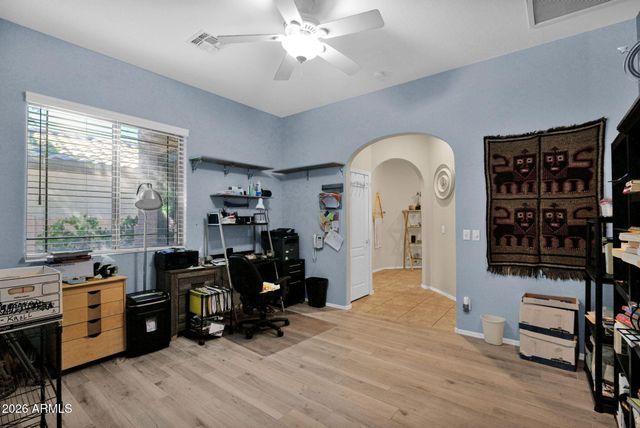 3102 W EAGLE CLAW Drive, Phoenix, AZ 85086