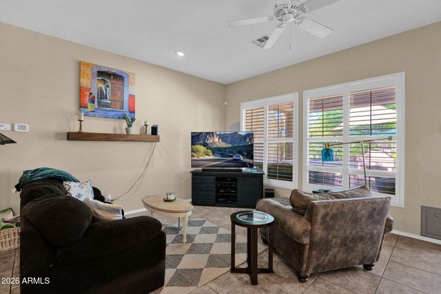 3102 W EAGLE CLAW Drive, Phoenix, AZ 85086