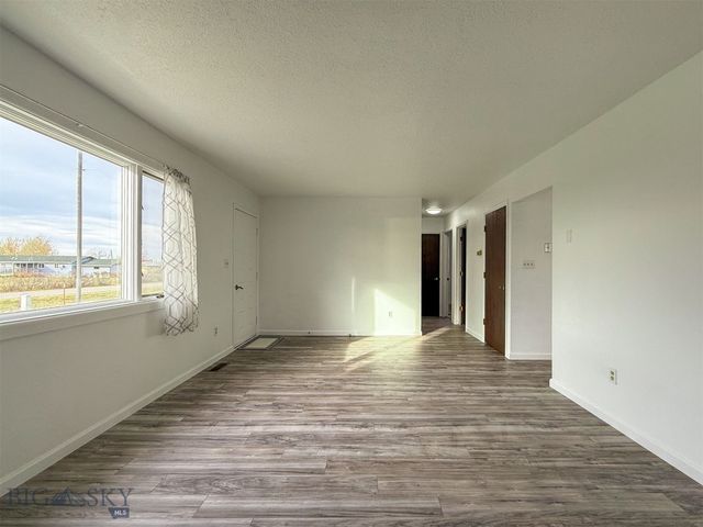 6001 Vigilante Lane, Great Falls, MT 59404