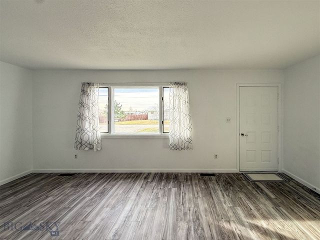 6001 Vigilante Lane, Great Falls, MT 59404