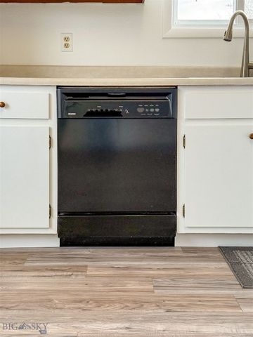 6001 Vigilante Lane, Great Falls, MT 59404