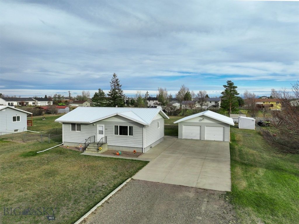 6001 Vigilante Lane, Great Falls, MT 59404