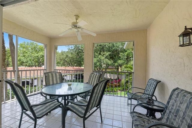 110 Siena WAY 206, Naples, FL 34119