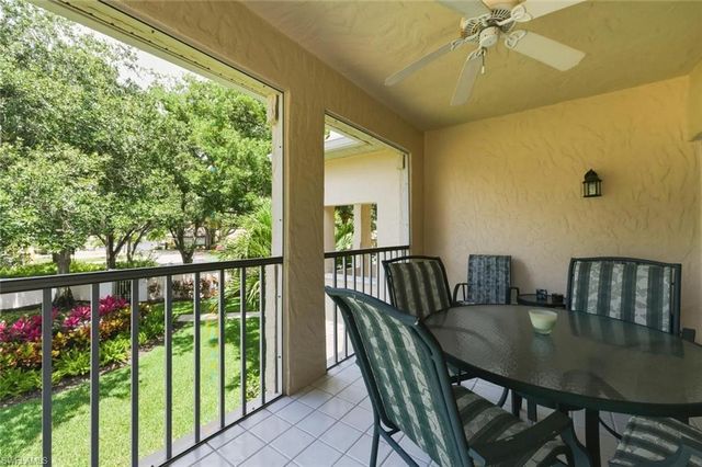 110 Siena WAY 206, Naples, FL 34119