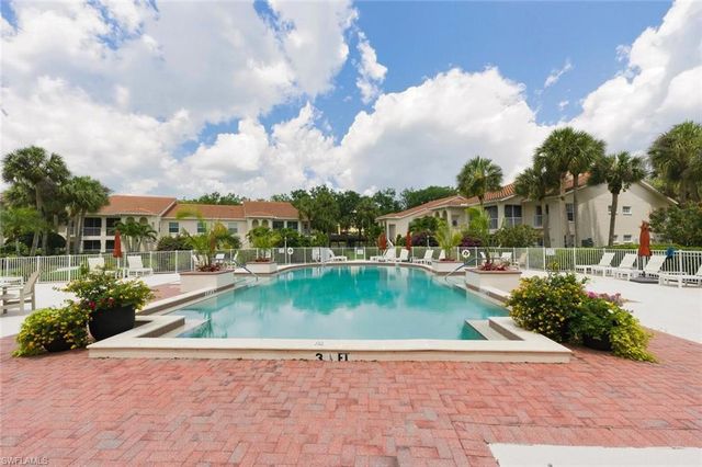 110 Siena WAY 206, Naples, FL 34119