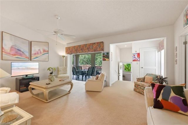 110 Siena WAY 206, Naples, FL 34119