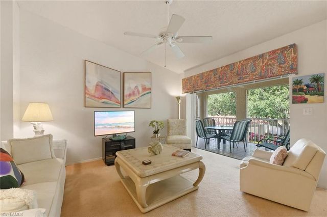 110 Siena WAY 206, Naples, FL 34119