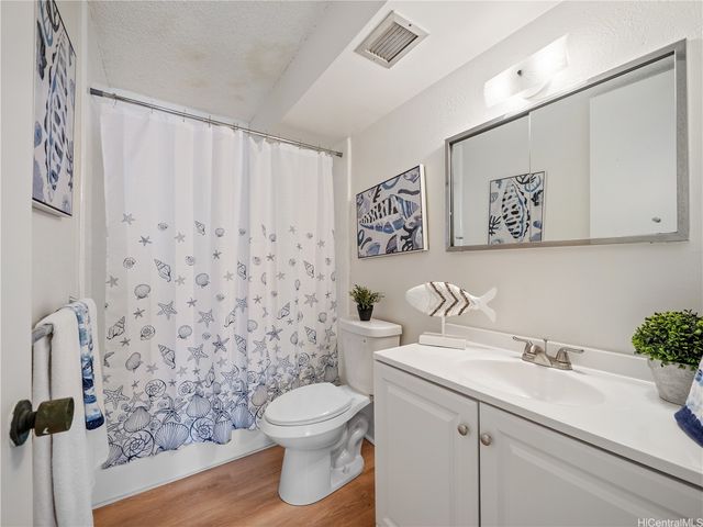 1617 Kapiolani Boulevard 807, Honolulu, HI 96814