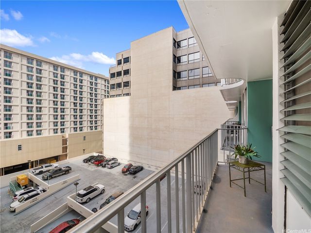 1617 Kapiolani Boulevard 807, Honolulu, HI 96814