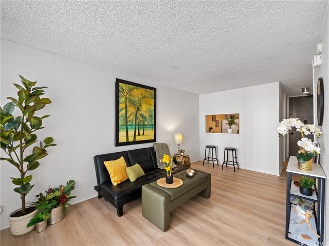 1617 Kapiolani Boulevard 807, Honolulu, HI 96814