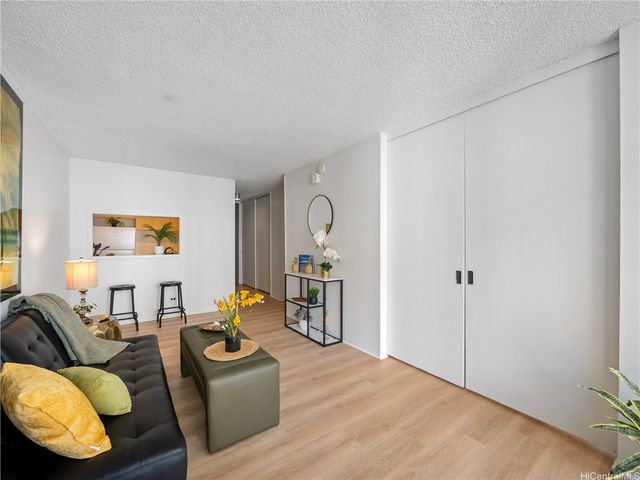 1617 Kapiolani Boulevard 807, Honolulu, HI 96814