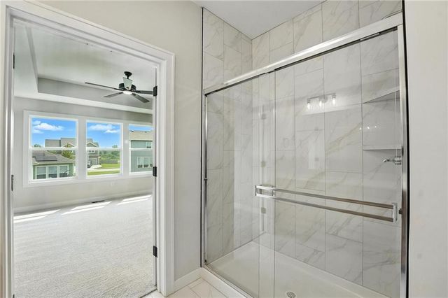 501 NE Newport Drive, Blue Springs, MO 64014