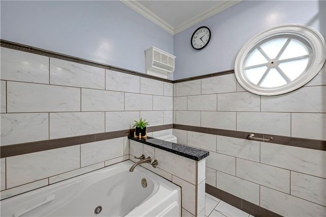 5315 Norwood Road, Fairway, KS 66205