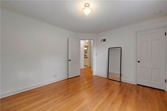 5315 Norwood Road, Fairway, KS 66205