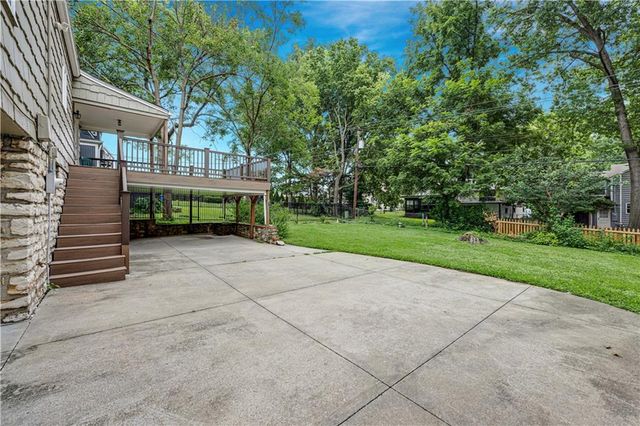 5315 Norwood Road, Fairway, KS 66205