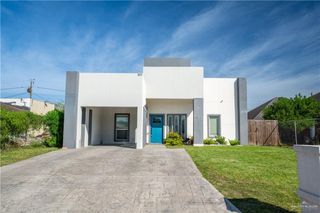 502 W La Quinta Drive, Pharr, TX 78577