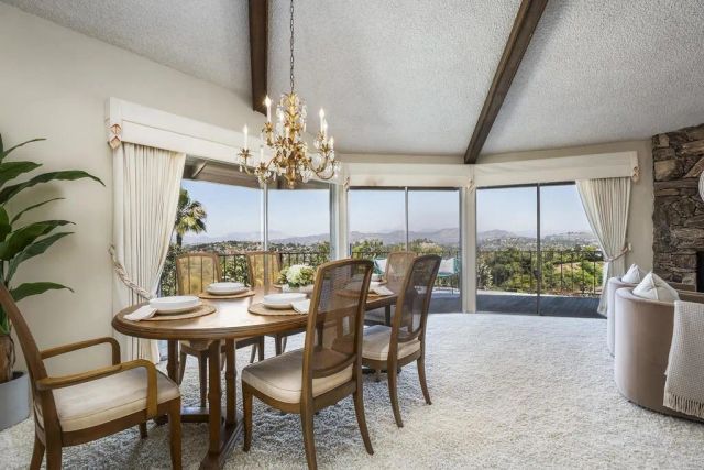 11238 ROLLING HILLS DR, El Cajon, CA 92020