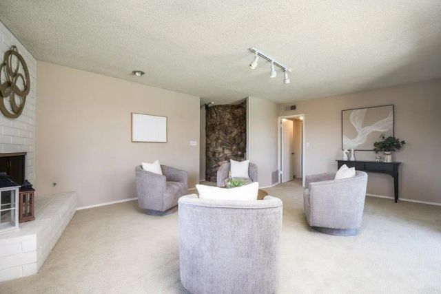 11238 ROLLING HILLS DR, El Cajon, CA 92020