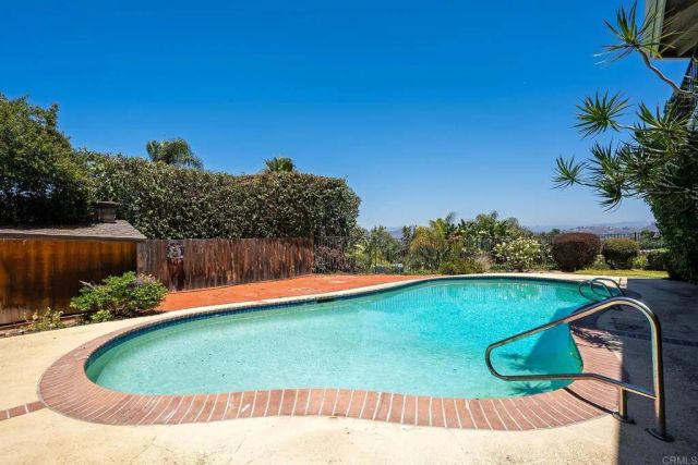 11238 ROLLING HILLS DR, El Cajon, CA 92020