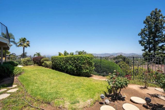 11238 ROLLING HILLS DR, El Cajon, CA 92020