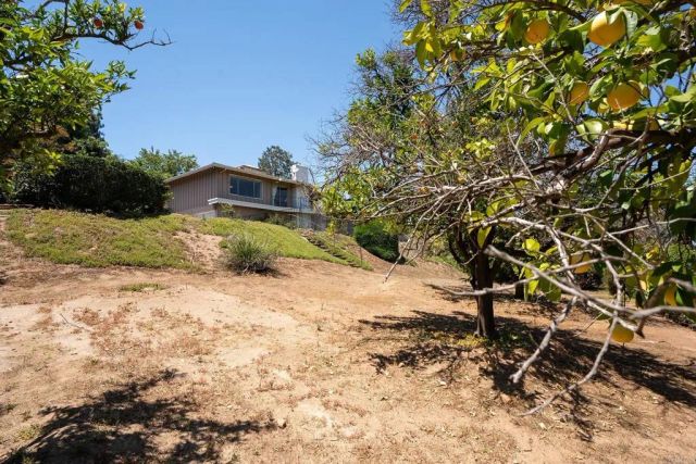 11238 ROLLING HILLS DR, El Cajon, CA 92020